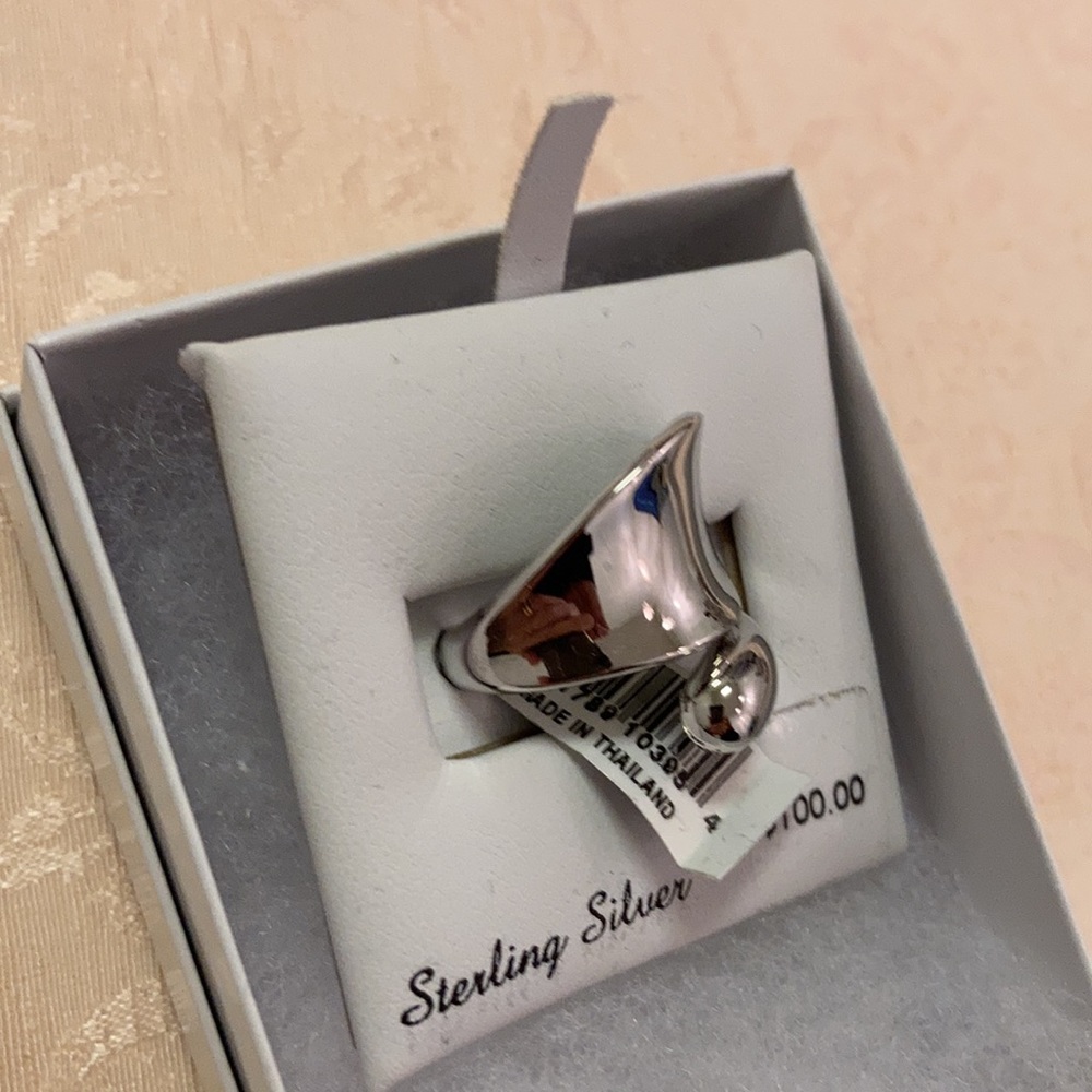 Beautiful ladies Platinum over sterling silver polish bypass ring, size 7,  $100 - Picture 2 of 4
